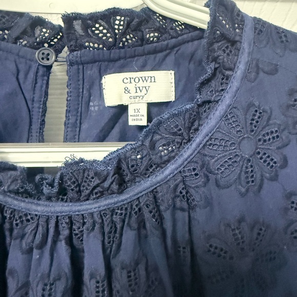 Crown & Ivy Floral Lace Dress in Deep Blue - Picture 2 of 6